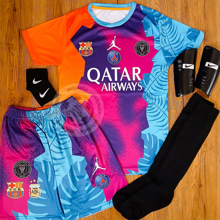 کیت فوتبالی 6 تیکه منتخب مسی طرح جدید فول چاپ با امضا