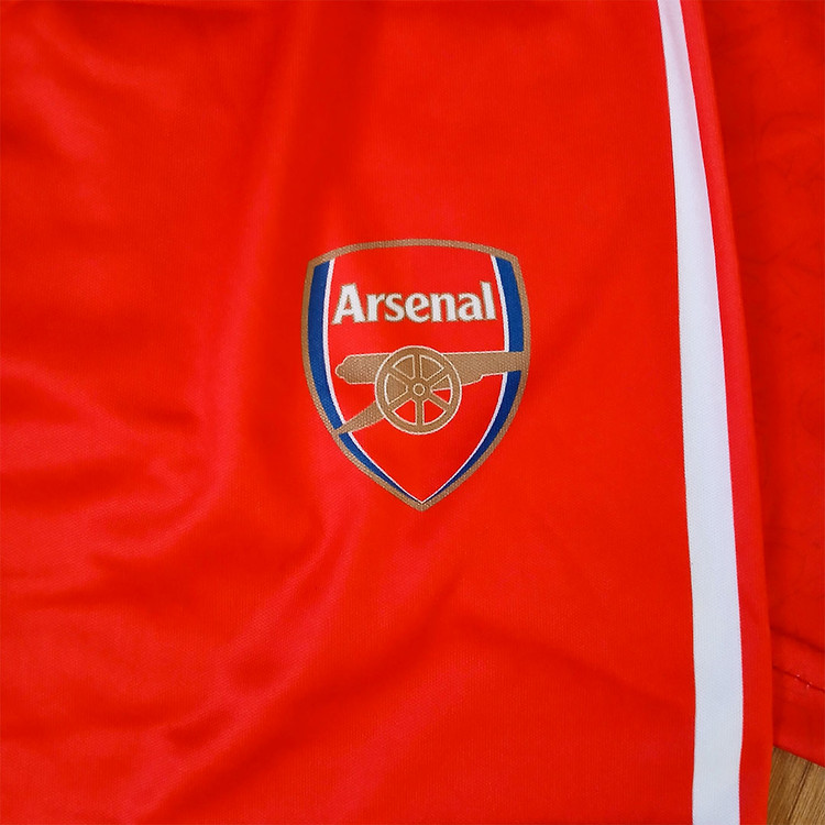 ست فوتبالی آرسنال طرح 2026 فول چاپ لیزری با امضاء اختصاصی