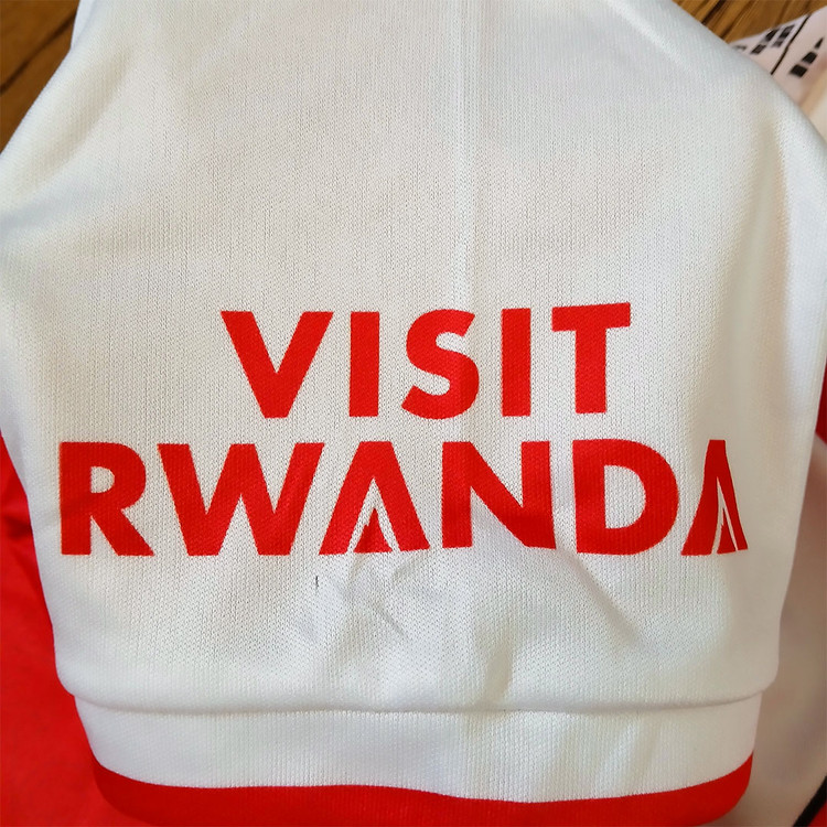 ست فوتبالی آرسنال طرح 2026 فول چاپ لیزری با امضاء اختصاصی