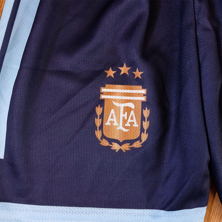 کیت فوتبالی آرژانتین مسی طرح 2026 جام جهانی