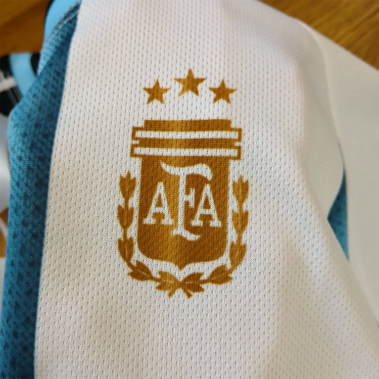 کیت فوتبالی آرژانتین مسی طرح 2026 جام جهانی