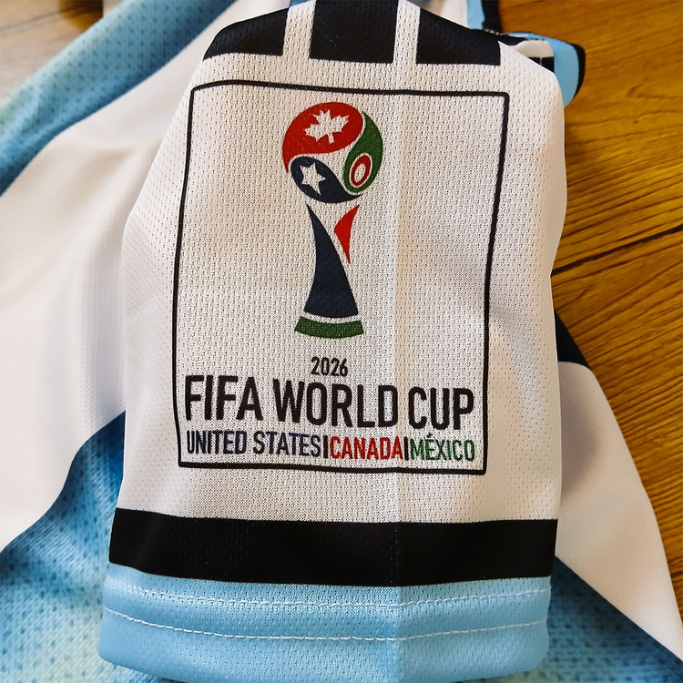 کیت فوتبالی آرژانتین مسی طرح 2026 جام جهانی