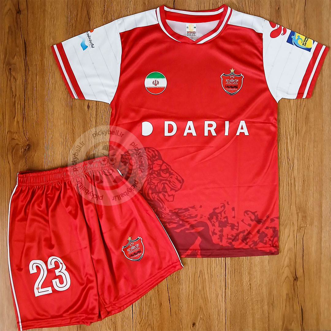ست فوتبالی پرسپولیس طرح 2027 بیفوما و اورونوف